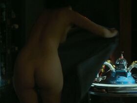 Ноэми Мерлан голая, Эмманюэль Берко секси – Джамбо (2020) #4