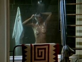 Сандрин Дюма голая, Лор Киллинг голая – Это – судьба! (1987) #5