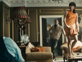 Алисия Викандер секси – Агенты А.Н.К.Л. (2015) #4