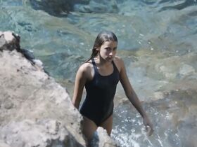 Грация Филипович секси, Ванеса Видакович Натрлин секси – Добро пожаловать в рай (2017) #15