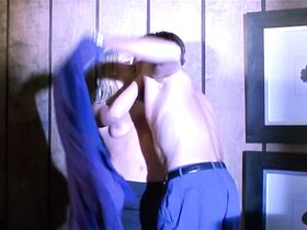 Тара Рид голая, Эмили Проктер голая – Обнаженные тела (1999) #14