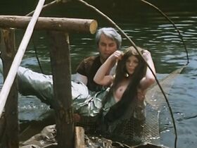 Элен Рыхтмокова голая, Моника Халова голая – Пан Вок уходит (1979) #3