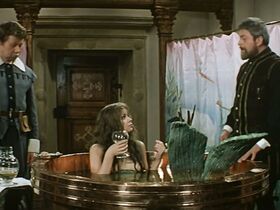 Элен Рыхтмокова голая, Моника Халова голая – Пан Вок уходит (1979) #6