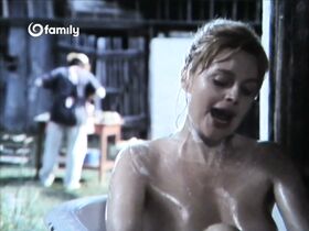 Магда Вашариова голая – Игра по правилам (1986) #7