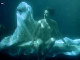 Зузана Каноч голая – Или, чёрт возьми... земля (2009)