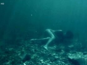 Зузана Каноч голая – Или, чёрт возьми... земля (2009) #2