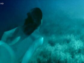 Зузана Каноч голая – Или, чёрт возьми... земля (2009) #23