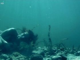 Зузана Каноч голая – Или, чёрт возьми... земля (2009) #3