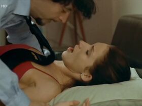 Зузана Каноч голая – Или, чёрт возьми... земля (2009) #5