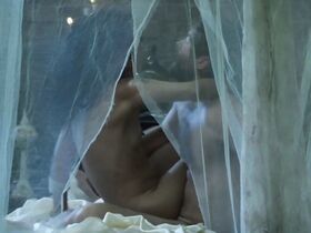 Джоана Гатис голая, Таисса Кавалканти голая – Soledad (2015) #7