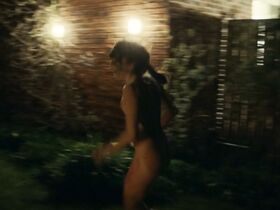 Бебиан Ивало Кройцман голая – Пока я живу (2018) #8