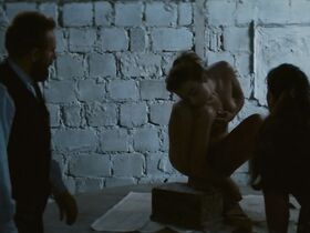 Ариан Ках голая, Хестер Уилкокс голая, Изабель Аджани секси – Камилла Клодель (1988) #12