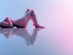 Тиа Танака голая, Сатоми Хирагури голая, Саса Ханда секси – Колония (2016) #10