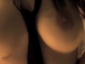 Тиа Танака голая, Сатоми Хирагури голая, Саса Ханда секси – Колония (2016) #4