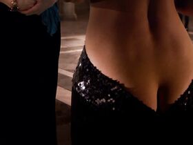 Беренис Марло голая, Джейми Рэй Ньюман секси, Оуи Рэй голая – Воображаемая реальность (2019) #11