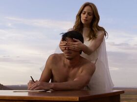 Беренис Марло голая, Джейми Рэй Ньюман секси, Оуи Рэй голая – Воображаемая реальность (2019) #16