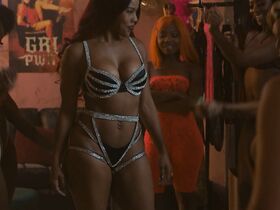 Брэнди Эванс секси, Эларика Джонсон секси, Шеннон Торнтон секси – Долина соблазна s01e04 (2020) #10