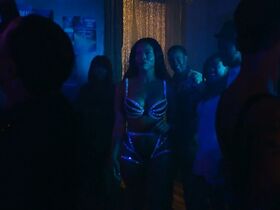 Брэнди Эванс секси, Эларика Джонсон секси, Шеннон Торнтон секси – Долина соблазна s01e04 (2020) #17