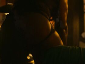 Брэнди Эванс секси, Эларика Джонсон секси, Шеннон Торнтон секси – Долина соблазна s01e04 (2020) #30