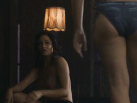 Брэнди Эванс секси, Эларика Джонсон секси, Шеннон Торнтон секси – Долина соблазна s01e04 (2020) #4