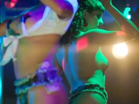 Люси Хейл секси – Порнолоджи, или Милашка как ты (2020) #14