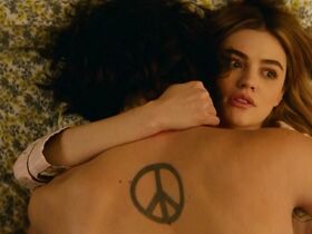 Люси Хейл секси – Порнолоджи, или Милашка как ты (2020) #4