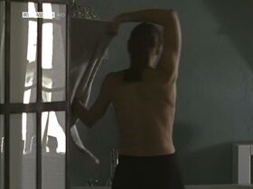 Штефания Шмид голая – ... und plötzlich wird es dunkel in meinem Leben (2001) #2