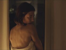 Даша Некрасова голая – Мягкость тел (2018) #9