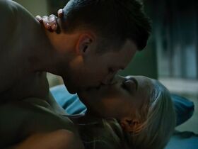 Алёна Михайлова голая – Люби их всех (2019) #17