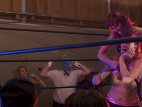 Лиззи Хэвок голая, Сара Мишель Геллар секси – Прибывшие из ниоткуда (2018) #14