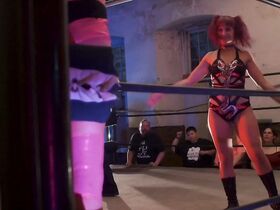 Лиззи Хэвок голая, Сара Мишель Геллар секси – Прибывшие из ниоткуда (2018) #3