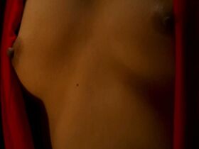 Элиза Прайор Нэйджел голая, Синтия Эттинджер голая, Саэми Накамура голая – Карнавал s02e01-10 (2005) #10