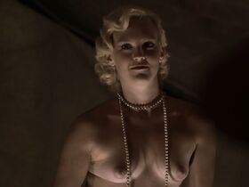 Элиза Прайор Нэйджел голая, Синтия Эттинджер голая, Саэми Накамура голая – Карнавал s02e01-10 (2005) #25