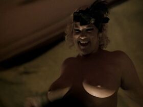 Элиза Прайор Нэйджел голая, Синтия Эттинджер голая, Саэми Накамура голая – Карнавал s02e01-10 (2005) #7