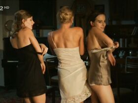 Вилма Цибулкова секси, Дана Маркова секси, Тереза Рамба секси – Как Рай земной (2009) #17