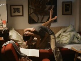 Вилма Цибулкова секси, Дана Маркова секси, Тереза Рамба секси – Как Рай земной (2009) #6