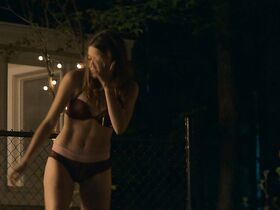 Габриэла Квезада Блумгарден секси, Цара Малер голая – Первая ведьма (2019) #3