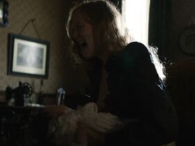 Дакота Фаннинг секси, Рози Макьюэн секси – Алиенист s02e05-07 (2020) #3