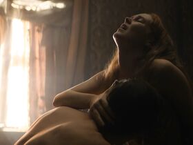 Дакота Фаннинг секси, Рози Макьюэн секси – Алиенист s02e05-07 (2020) #9