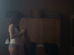 Кристин Альбек Борге секси, Тува Новотны секси – Отель для самоубийц (2019) #3