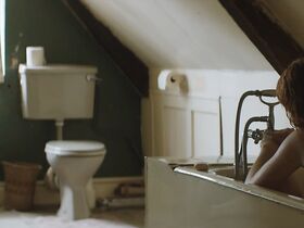 Джесси Бакли голая – Чудовище (2017) #8