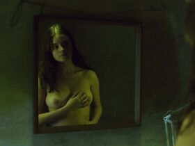 Мария Уинтер Норгаард голая – The Aquarium (2017) #4