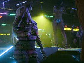 Ли Таката голая – Молодые охотницы за головами s01e05 (2020)