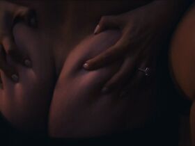 Никки Мейя голая – Воротилы s01e01, e02, e04 (2020) #4