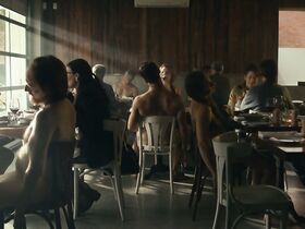 Лиан Лабреш-Дор голая, Мишлен Ланкто голая – Смех (2020) #15