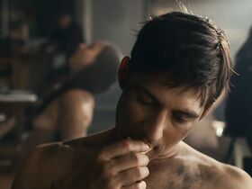 Лиан Лабреш-Дор голая, Мишлен Ланкто голая – Смех (2020) #16