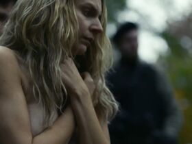 Лиан Лабреш-Дор голая, Мишлен Ланкто голая – Смех (2020) #8