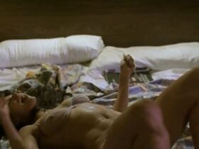 Саманта Мортон голая, Кэтлин МакДермотт голая – Морверн Каллар (2002) #16