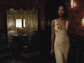 Зои Салдана секси – Закон ночи (2016) #2