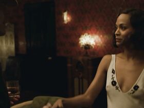 Зои Салдана секси – Закон ночи (2016) #4